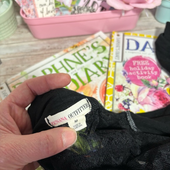 Zenana Outfitters Black Open Front Lace Back Vest Women’s Sz.M Witchy Whimsigoth - Picture 6 of 7